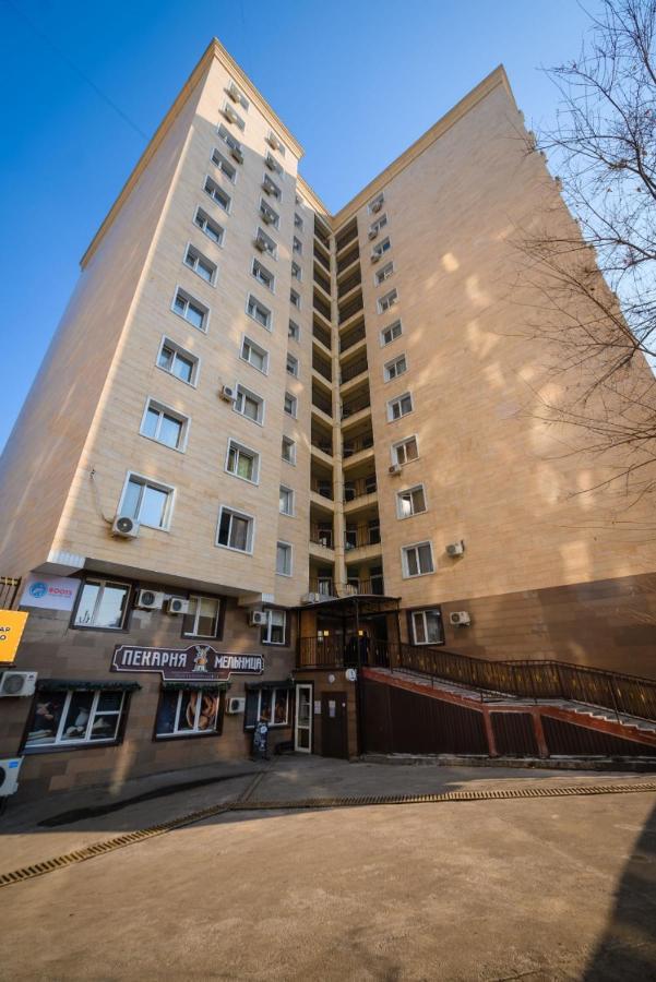 1-Ком Кв В Жк Молодежный אלמטי מראה חיצוני תמונה